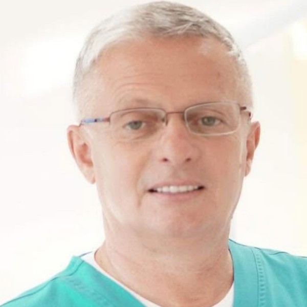 Dr Zoran Bošković